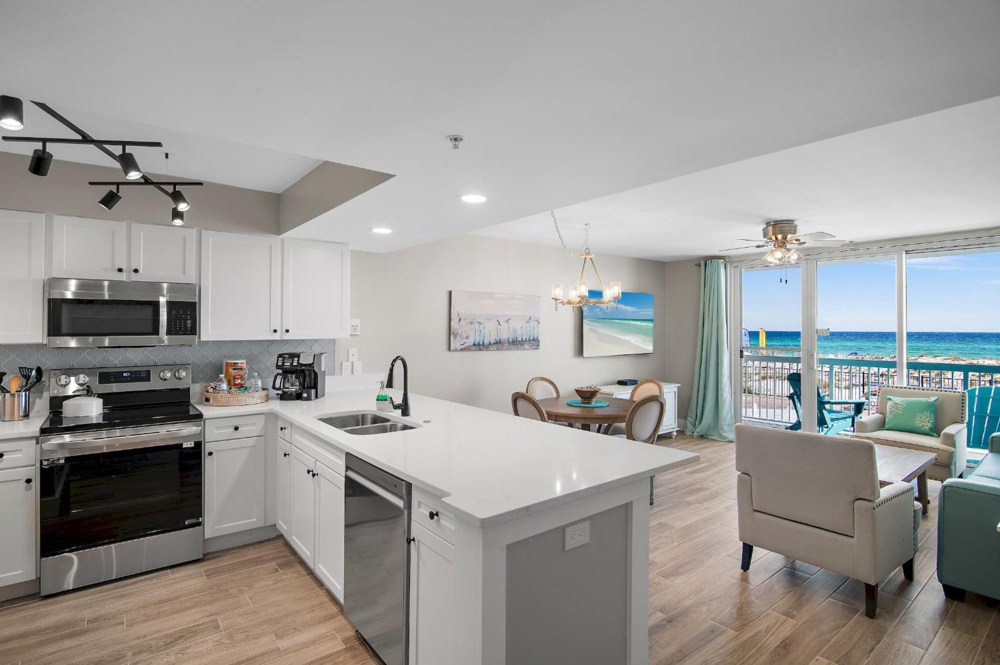 Pelican 3* Destin