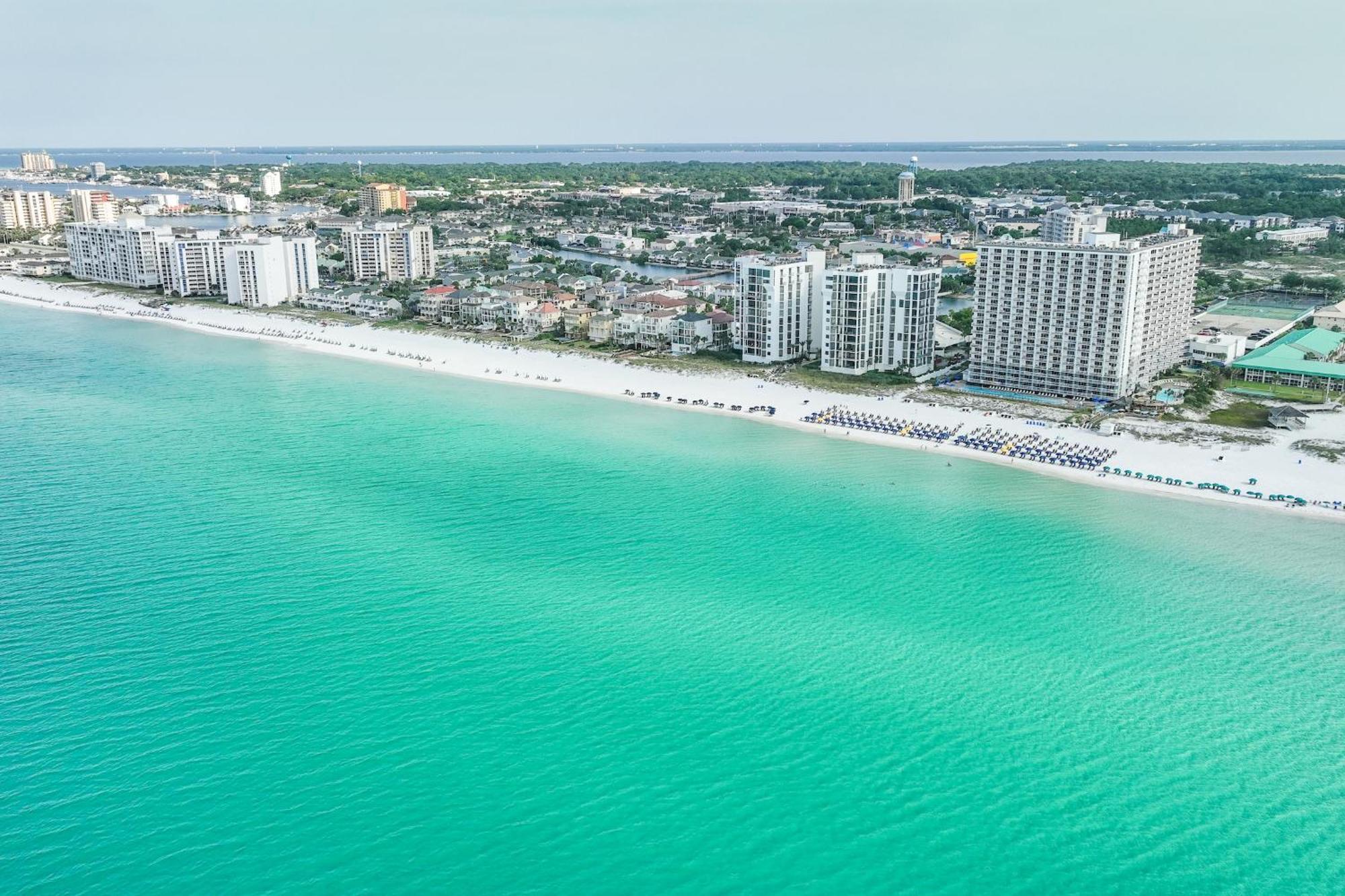 Pelican Destin