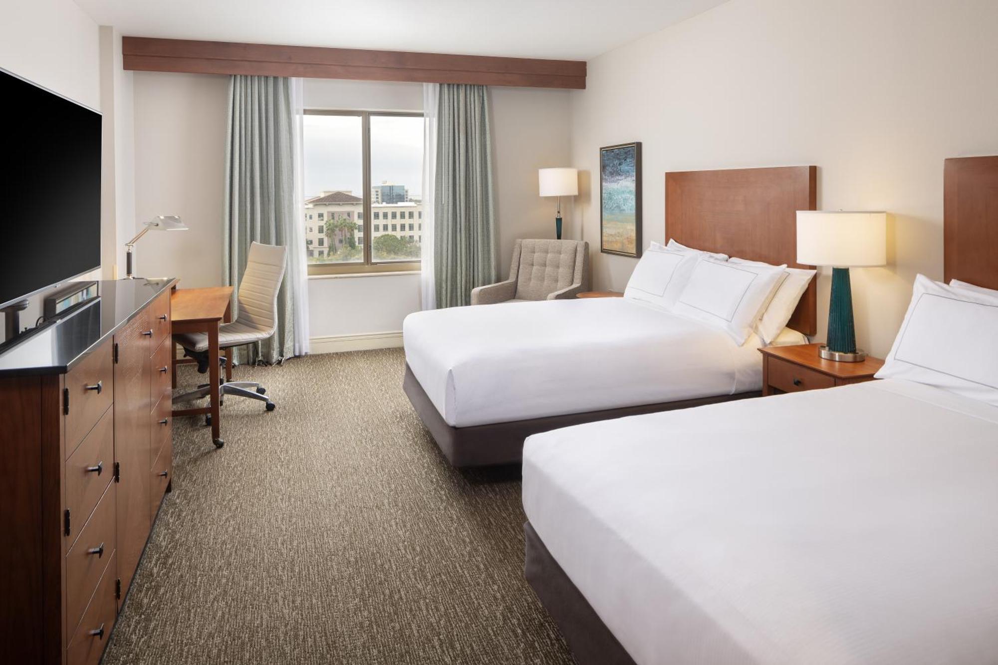 Hilton Carillon Park 4* St. Petersburg
