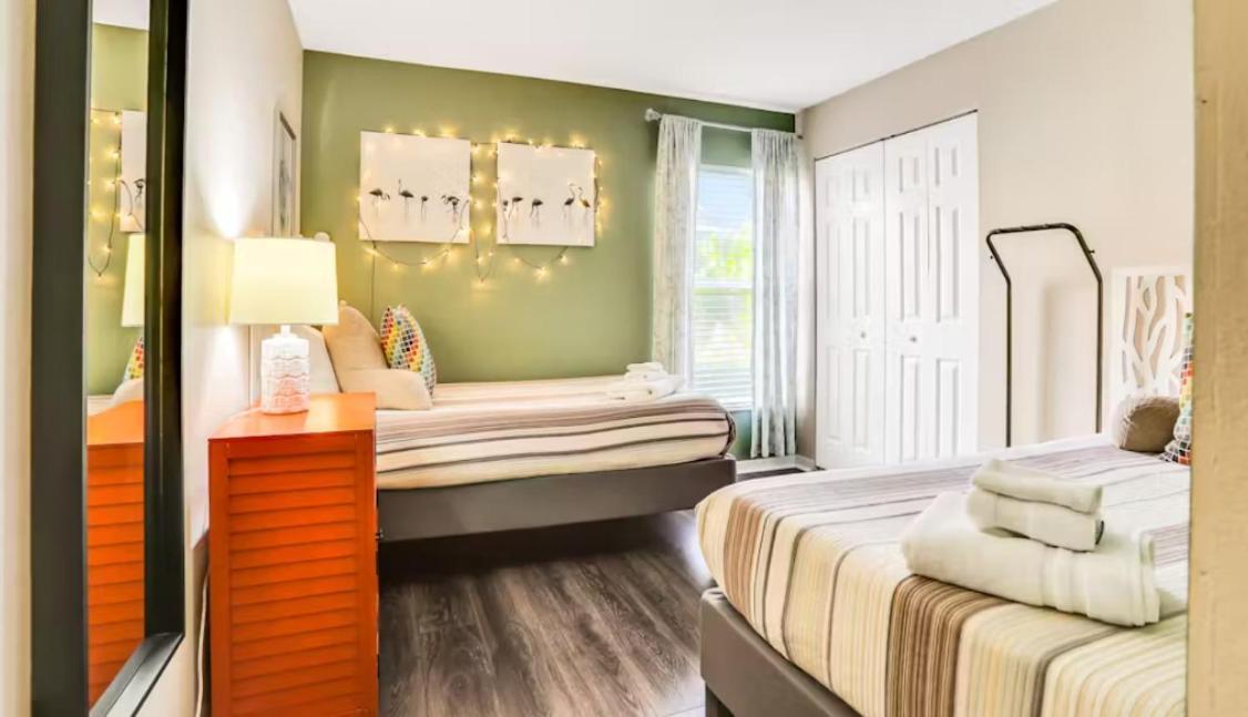 Family W/ Private Pool Pet Friendly, Minutes To Holiday home Davenport