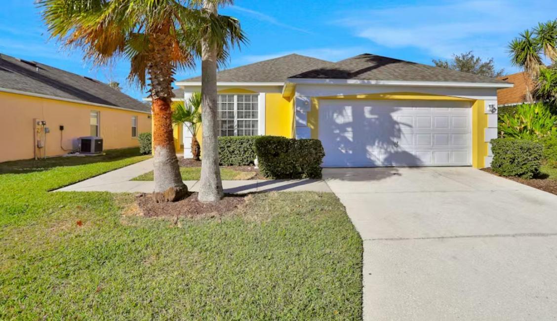 Family W/ Private Pool Pet Friendly, Minutes To *