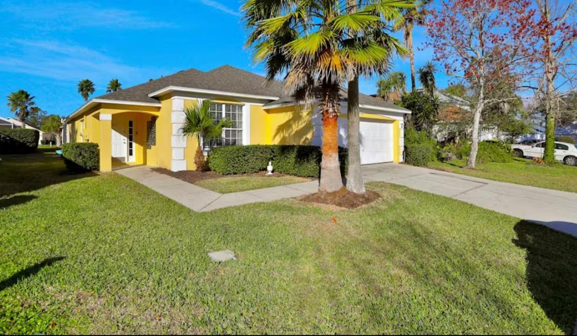 Family W/ Private Pool Pet Friendly, Minutes To Davenport