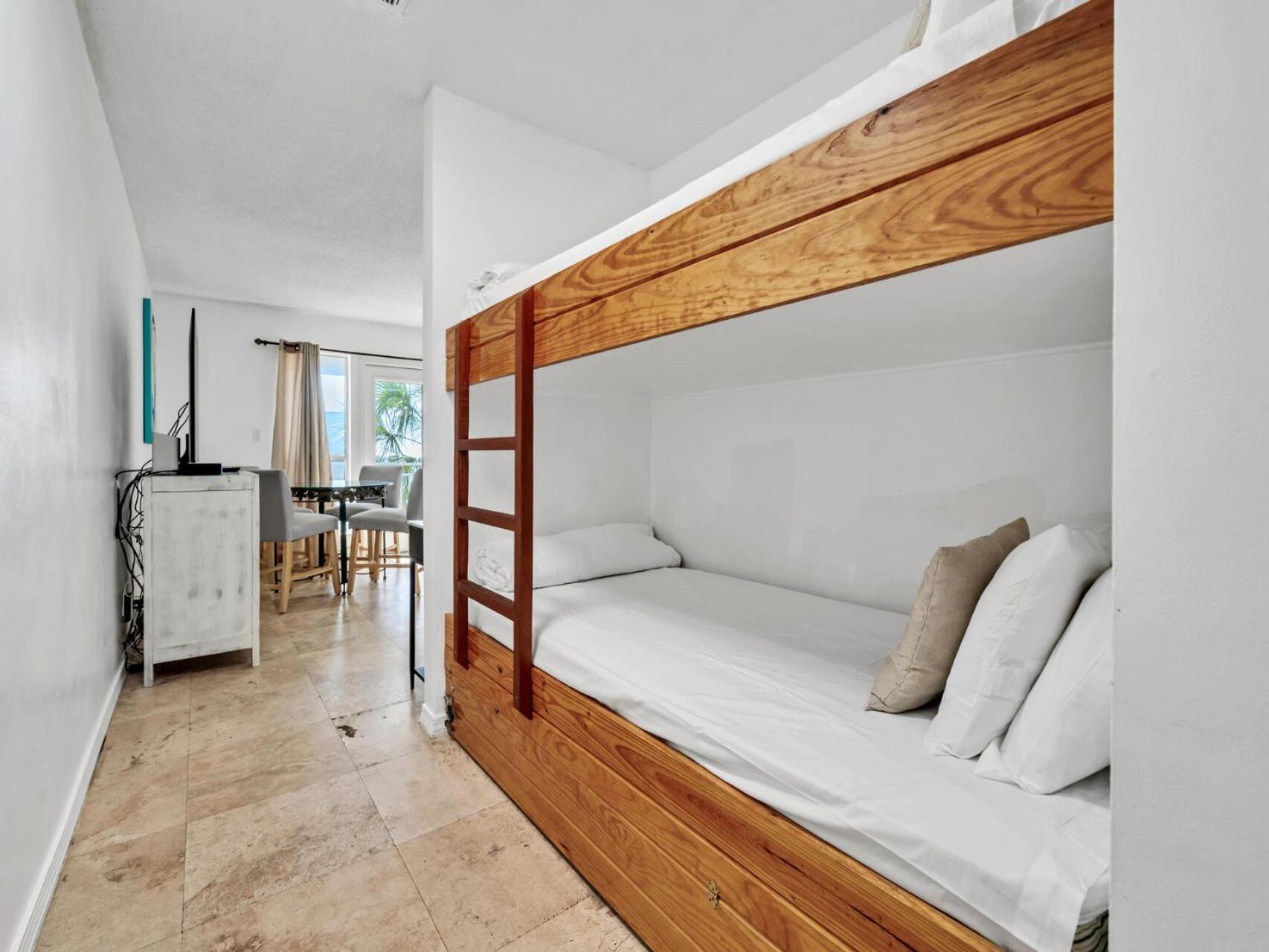 Holiday home Grand Caribbean West 314 Ocean View Sleeps 6