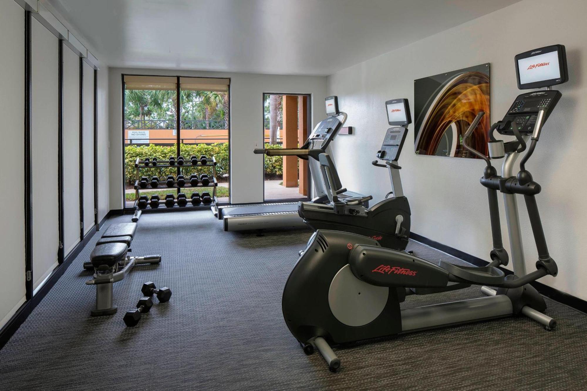 Courtyard By Marriott Daytona Speedway/airport Hotel