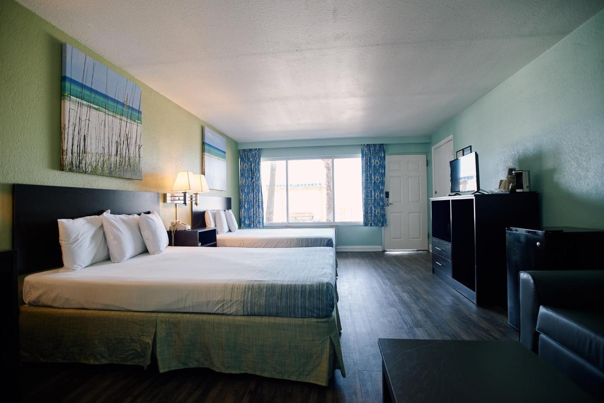 Boardwalk Hotel