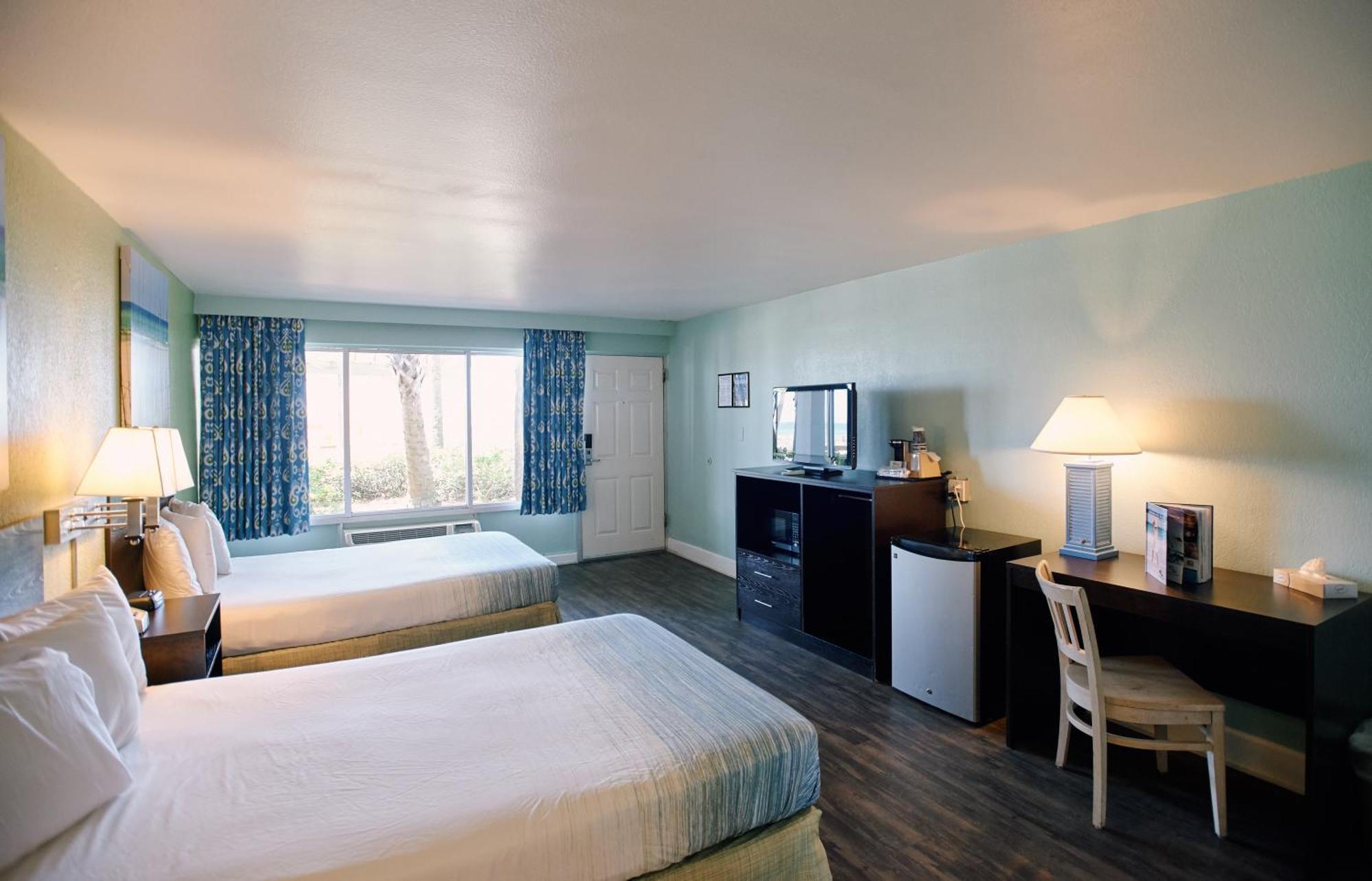Boardwalk Hotel 2*