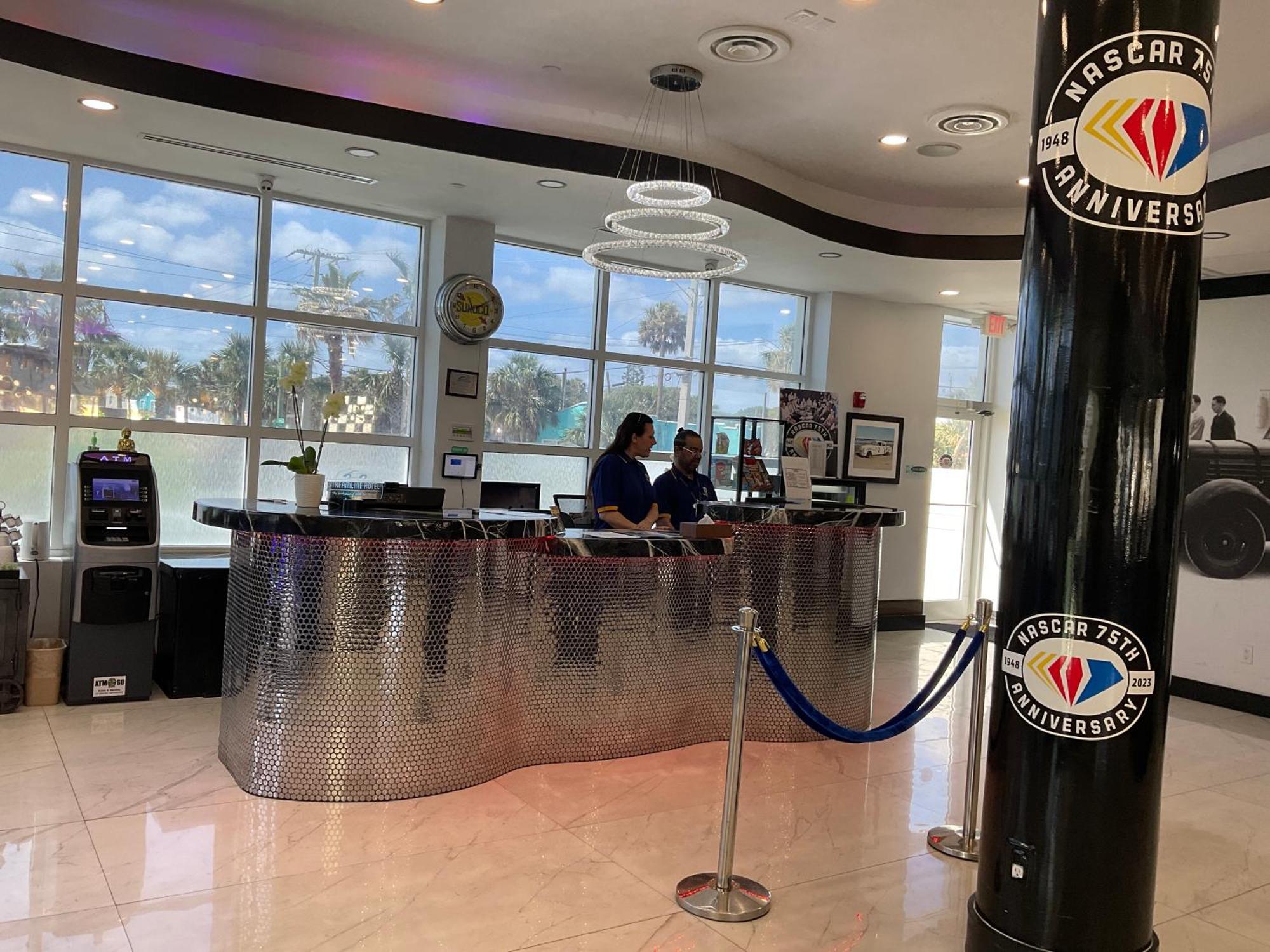 The Streamline - Daytona Hotel