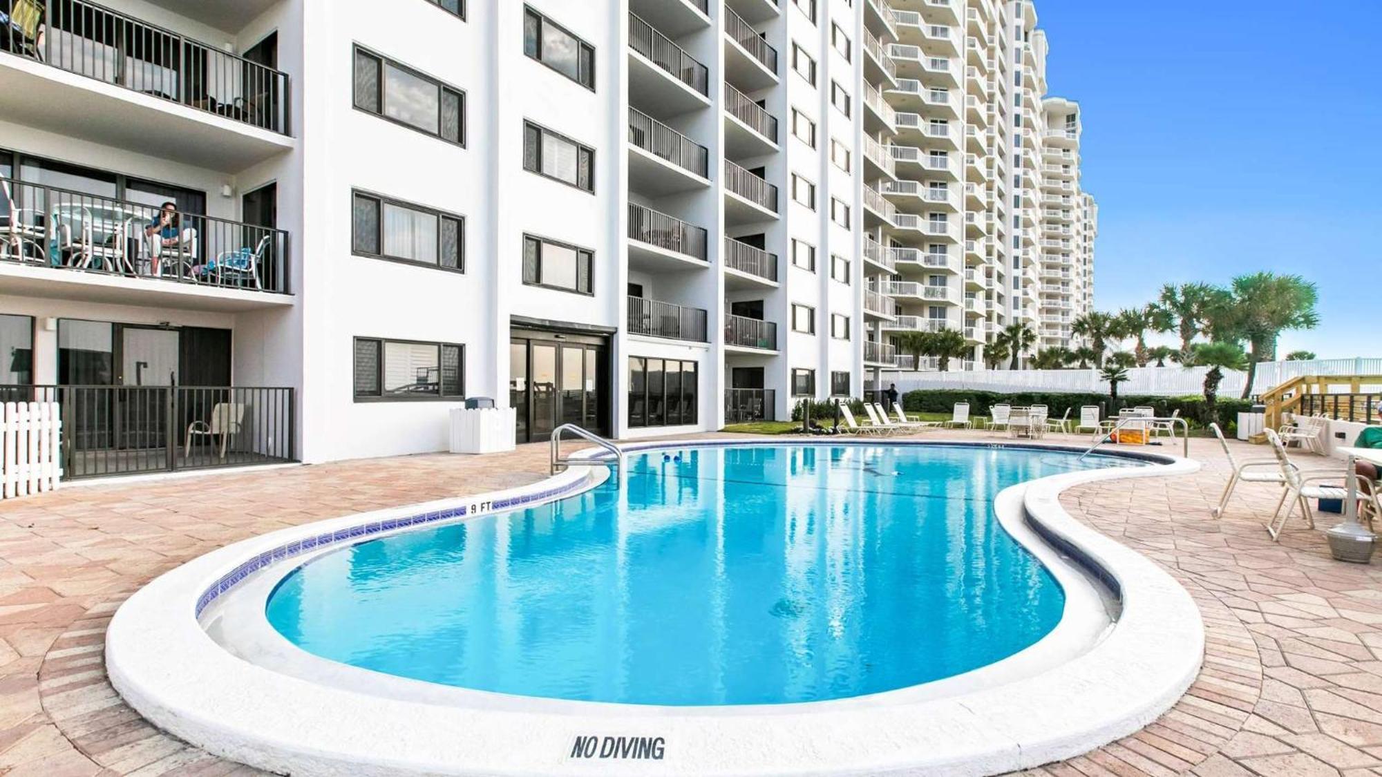 Emerald Towers 302 Front Holiday home Destin