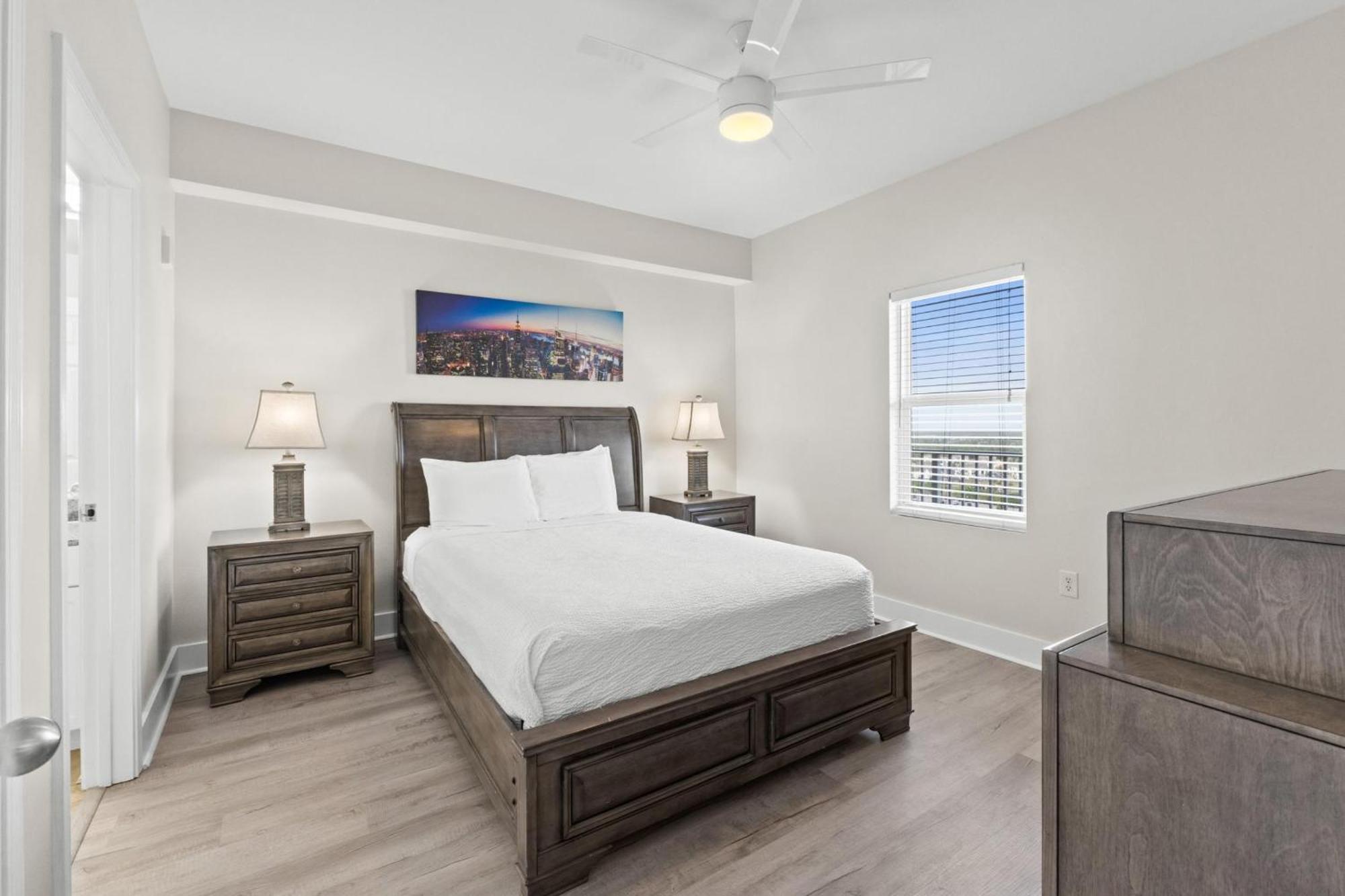 Laketown Wharf By Panhandle Getaways