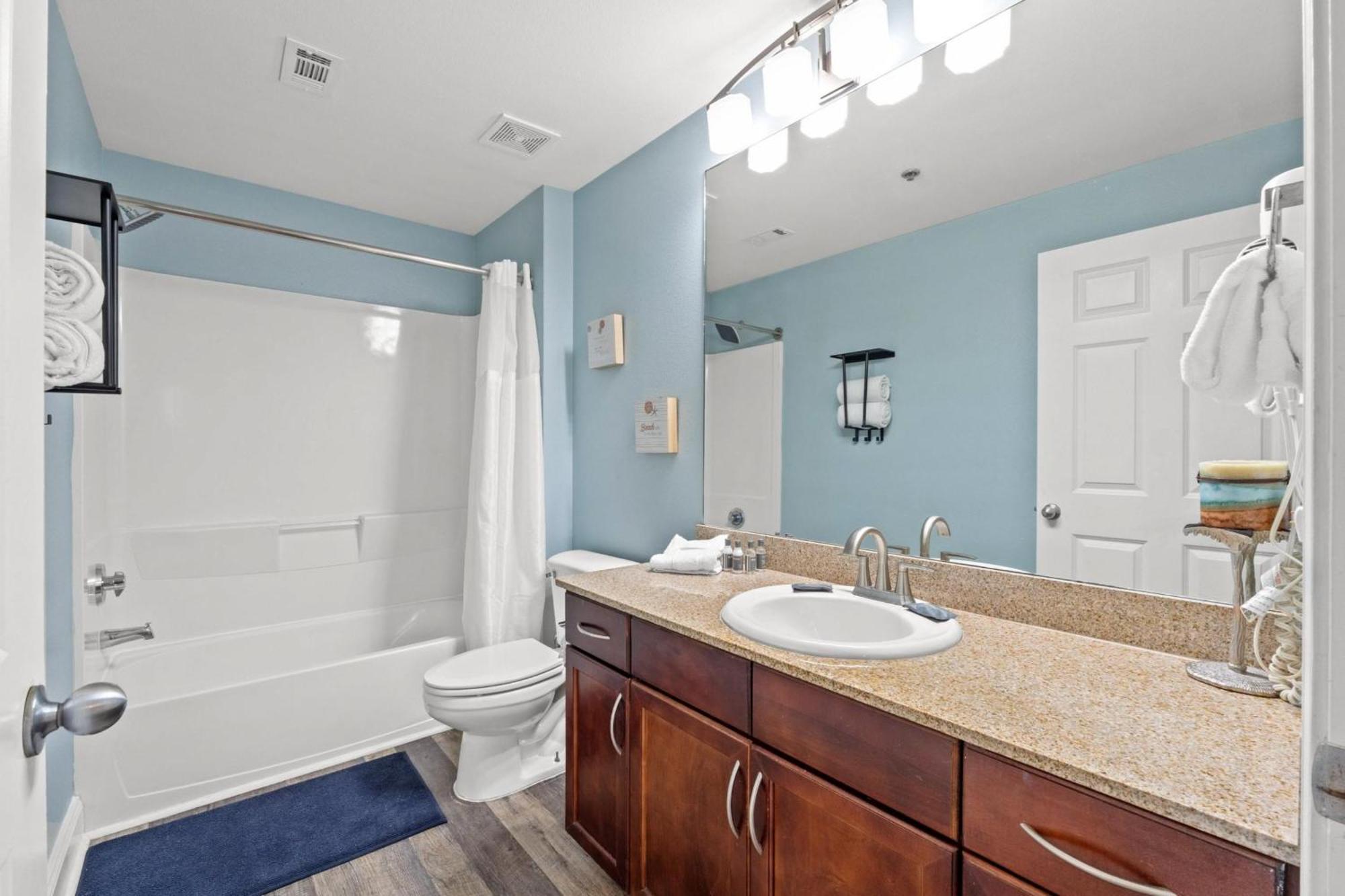 Laketown Wharf By Panhandle Getaways