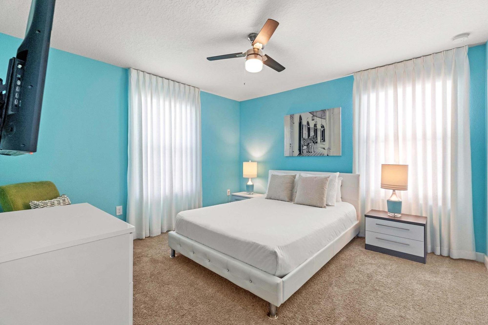 Upstay - Championsgate W Hot Tub-pool-cinema Holiday home Davenport