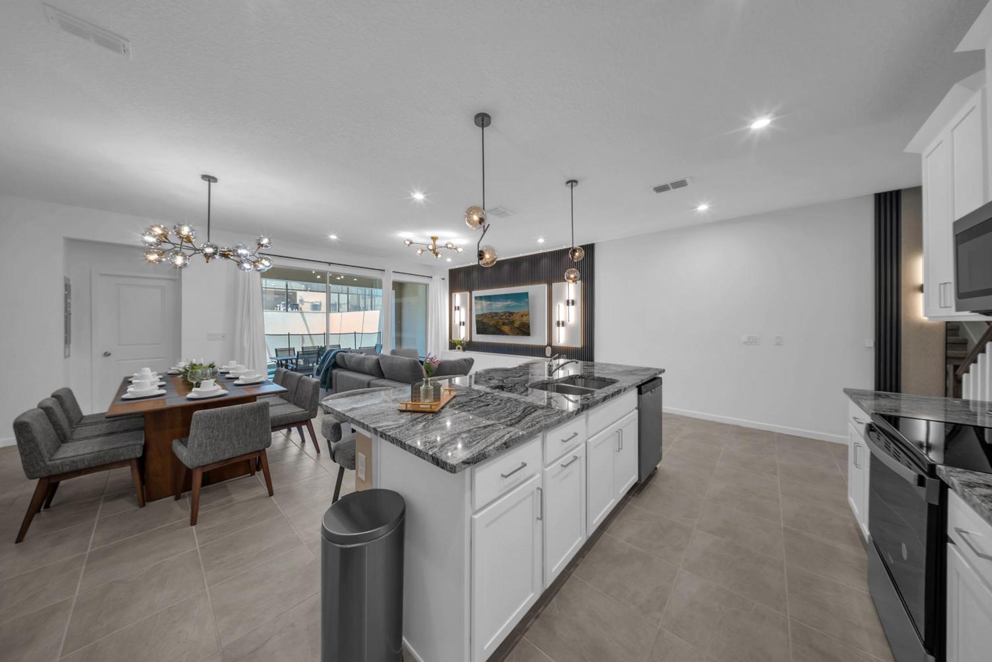2308 Zp - Solara Oasis Retreat Spacious Near Holiday home Davenport