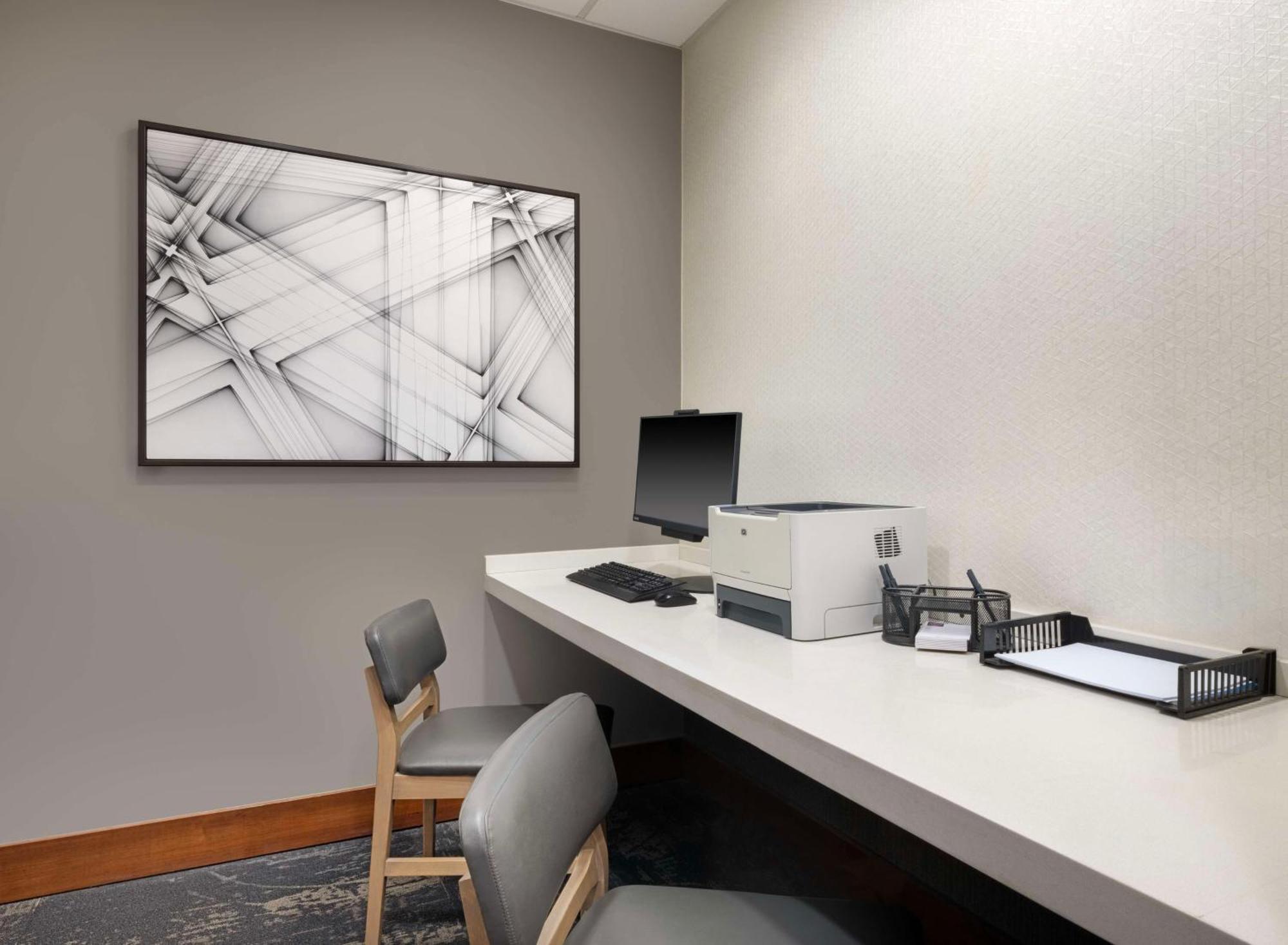 Hyatt Place Center Hotel 3*