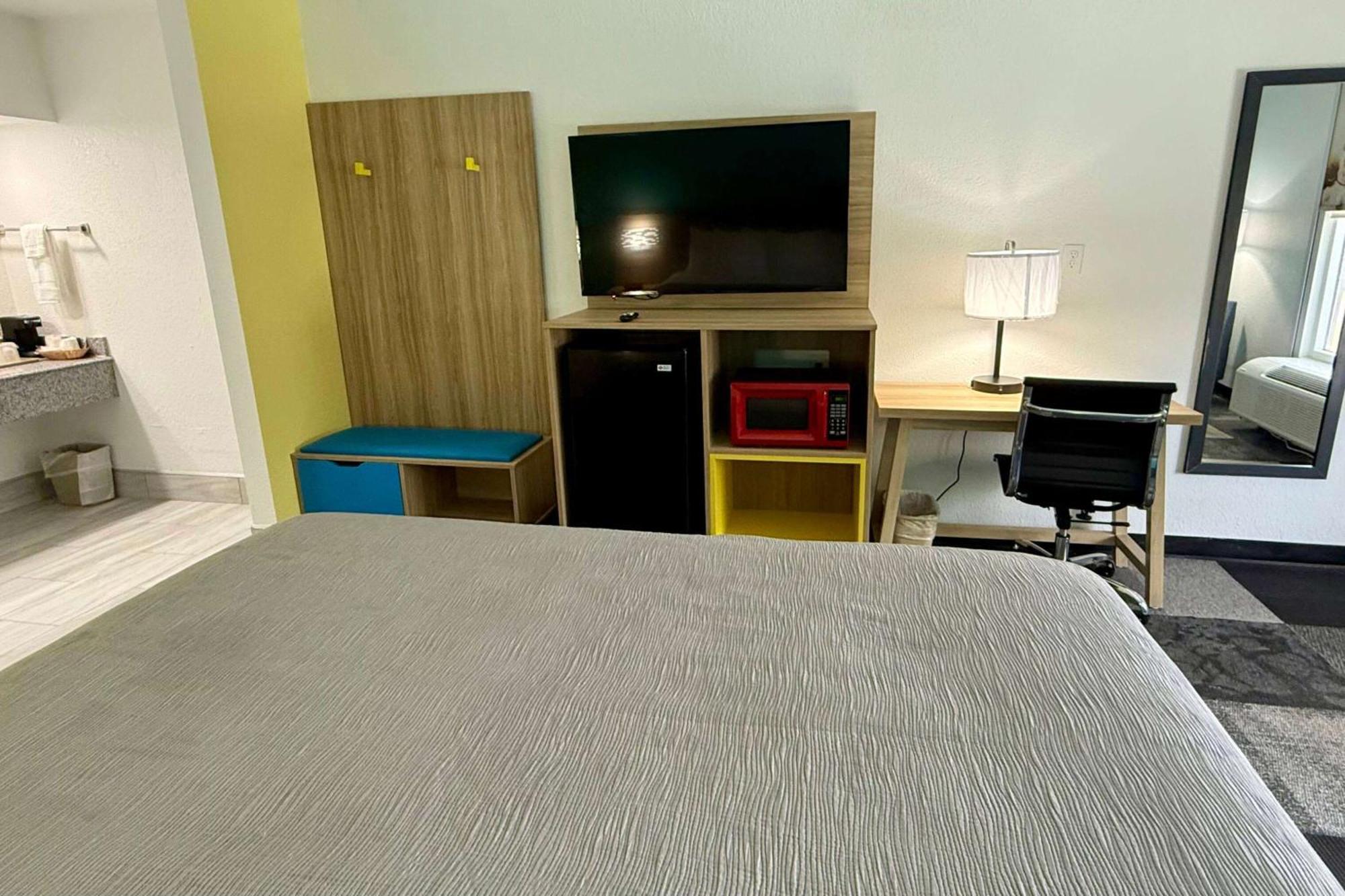 Quality At Eglin Afb Inn 2*