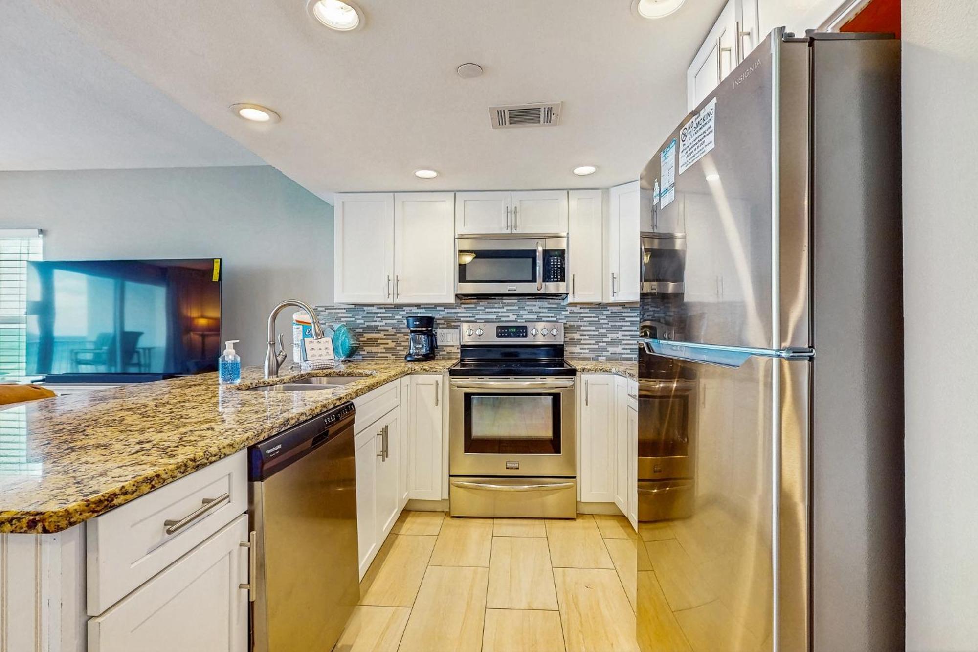 Club 208 Apartment