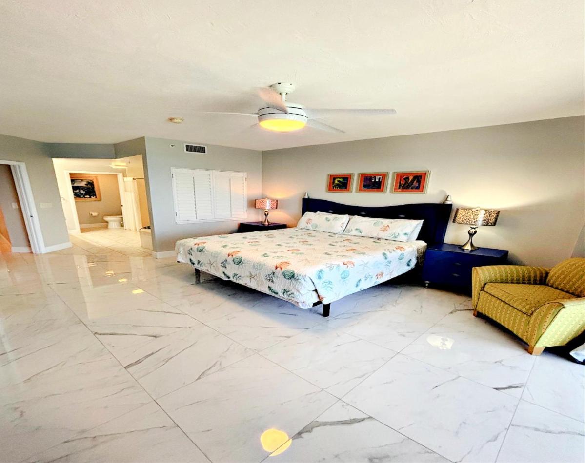 Apartment 14th Floor 2 Bedroom Direct Oceanfront Wyndham Ocean Walk Daytona 1401
