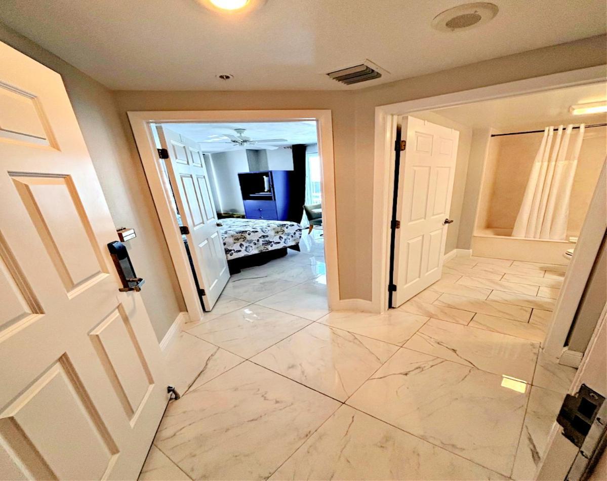14th Floor 2 Bedroom Direct Oceanfront Wyndham Ocean Walk Daytona 1401 Daytona Beach