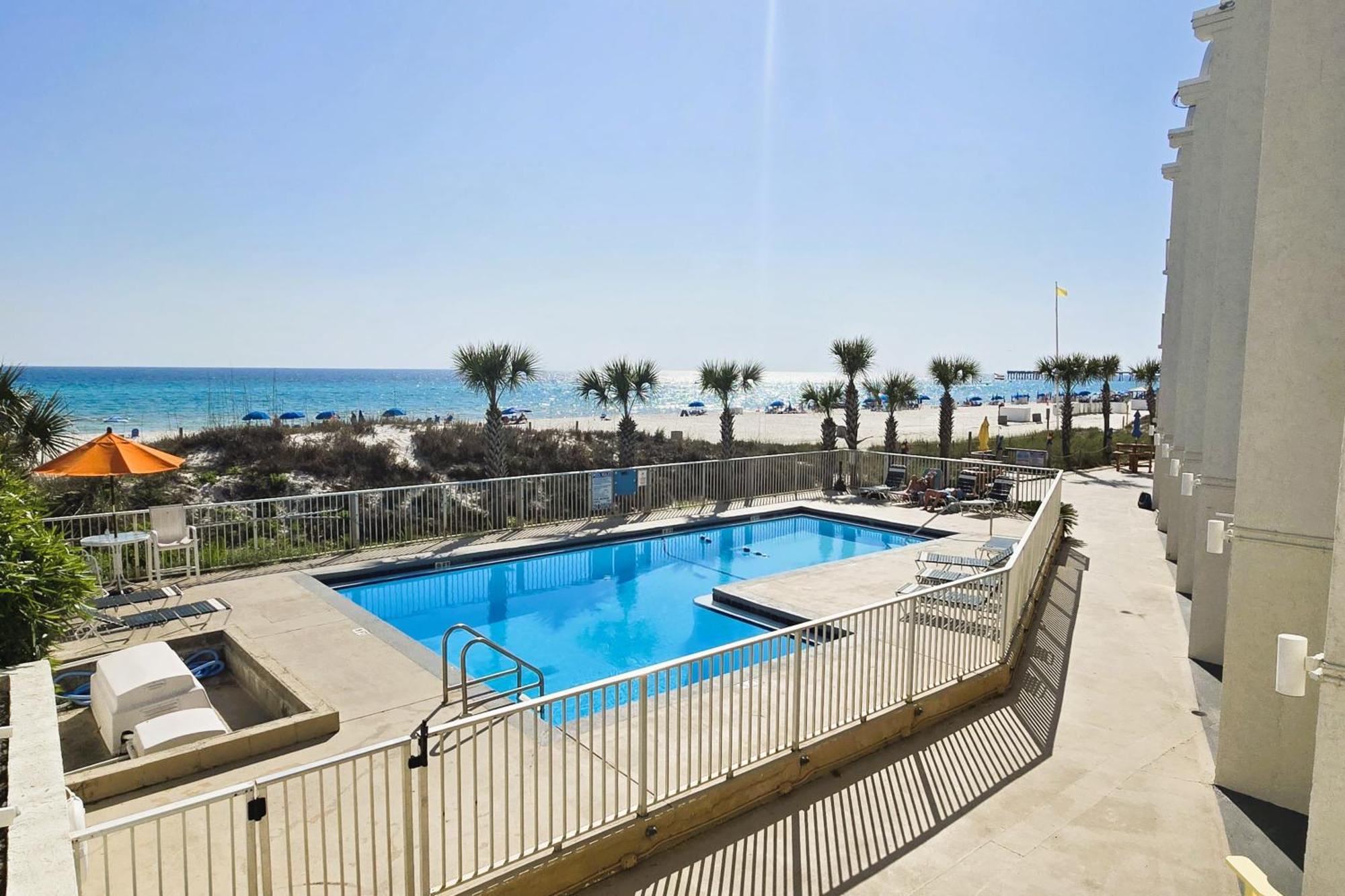 Ambassador C5 Hotel *