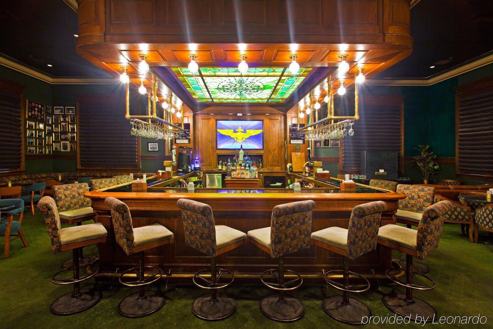 Crowne Plaza Grand 4*