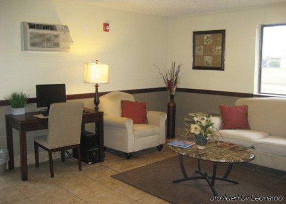 The At Motel