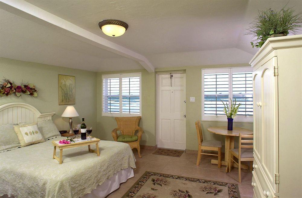Shoreline & - Beachfront Daytona Beach
