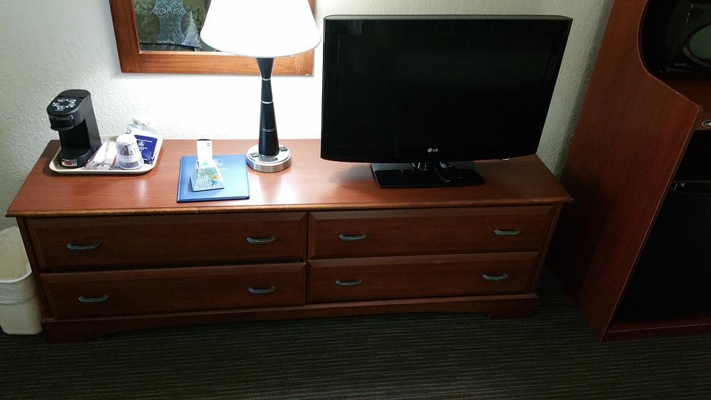 Hotel Baymont By Wyndham Sarasota