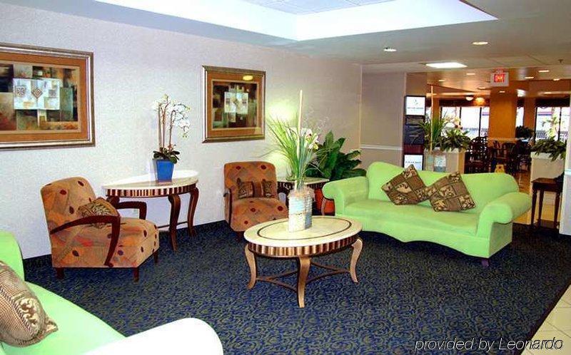 Hampton Orlando-international Airport Hotel