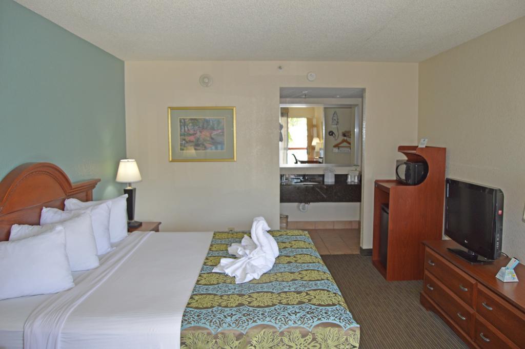 Hotel Baymont By Wyndham 2*