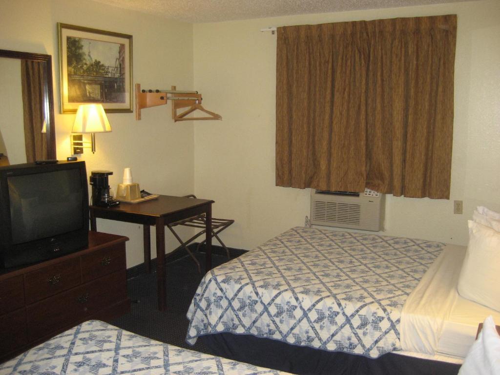 Motel The At