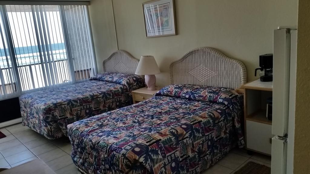 Hotel Pirates Cove Studios! Daytona Beach Shores