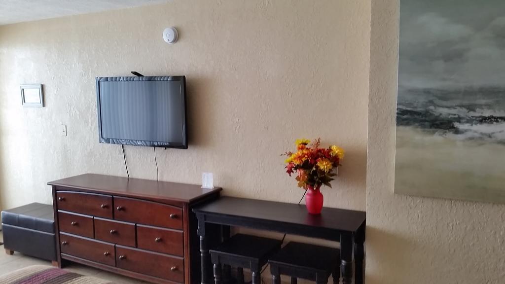 Hotel Pirates Cove Studios! Daytona Beach Shores