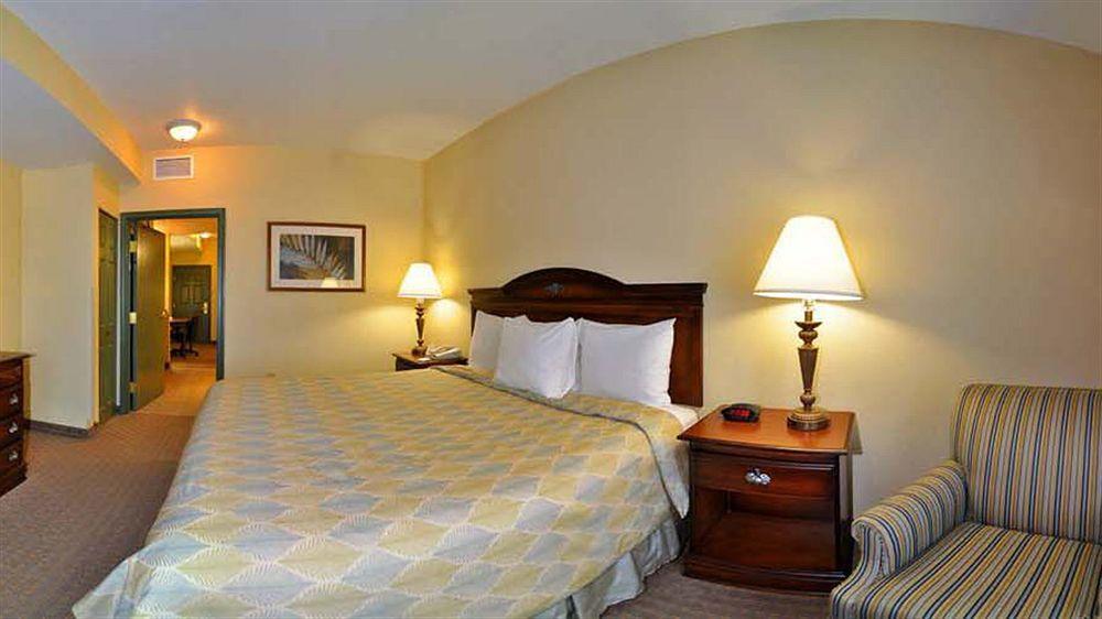 Hotel Country & By Radisson, Panama Beach, Fl