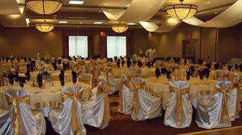 Hilton Garden Airport/medical Center 3*