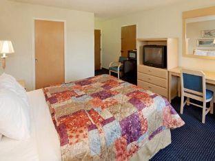 Sleep Destin Near Miramar Inn 2*