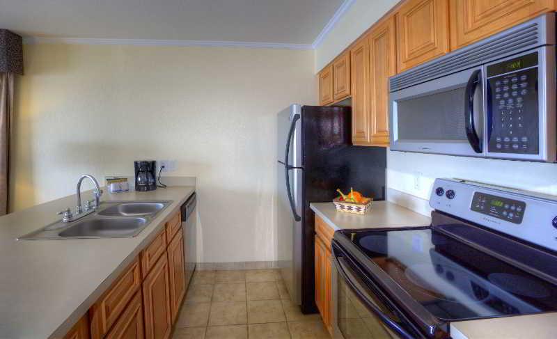 Sailport Waterfront 3*