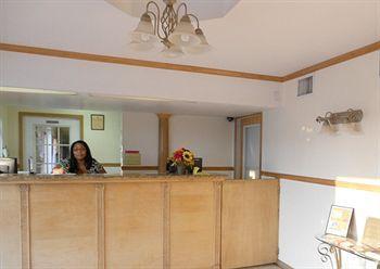 Super 8 Oceanfront Hotel Daytona Beach