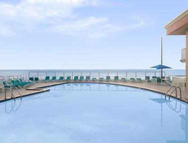 Super 8 Oceanfront 2*
