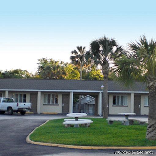 Budget Of Motel 2*