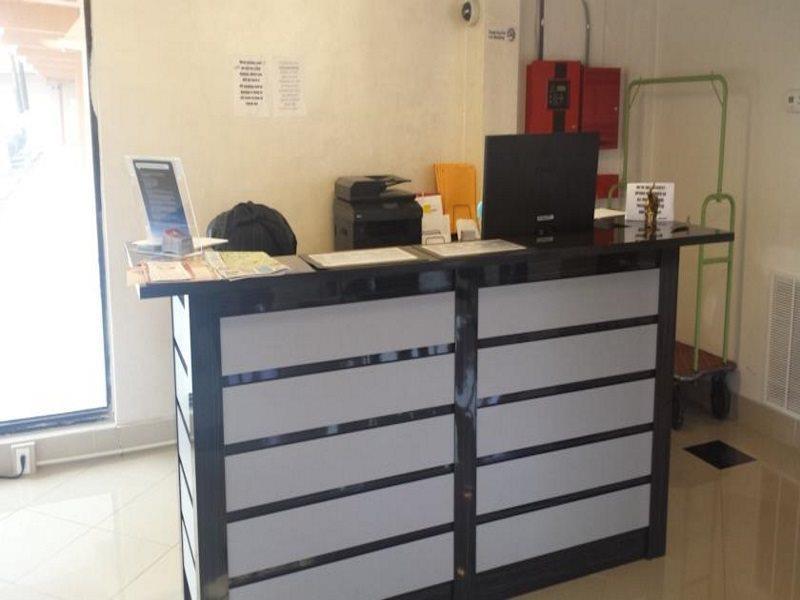 Hotel Super 8 Oceanfront 2*