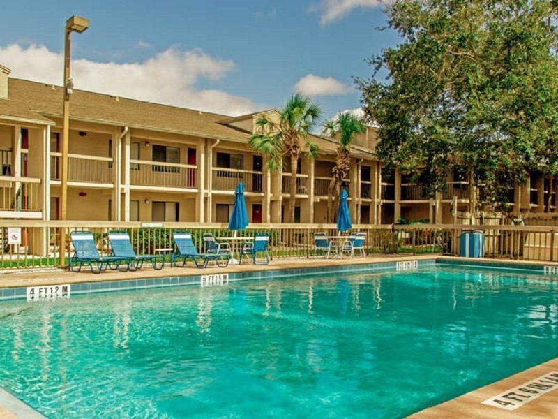 Aparthotel Club 3*