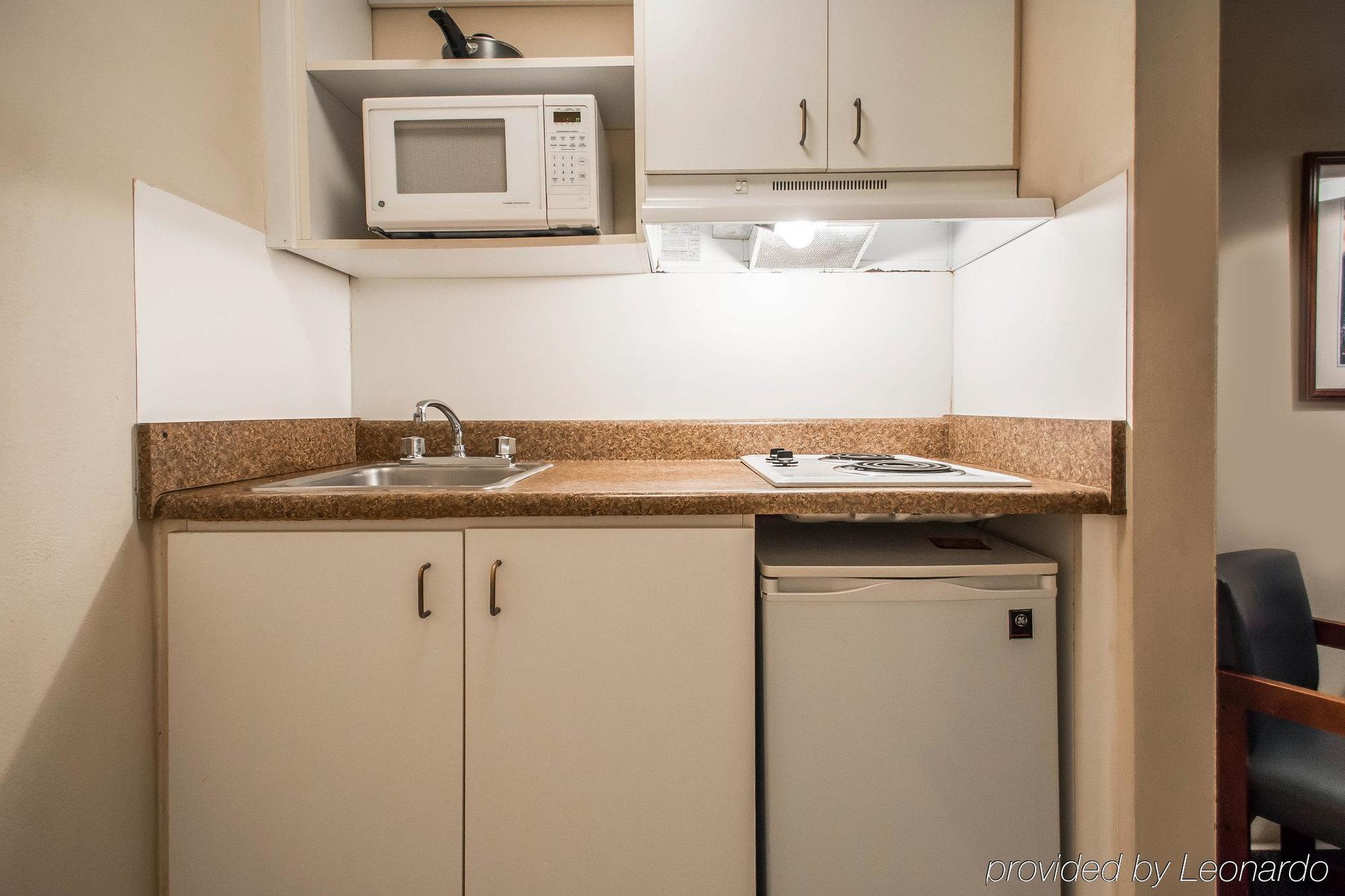 Hotel Bay Extended - Airport Tampa