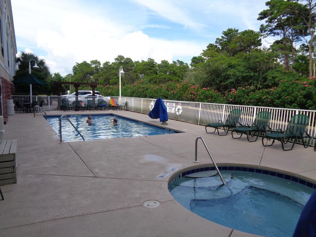 Wingate By Wyndham Hotel