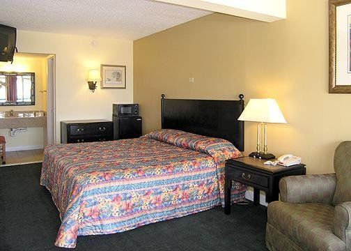 Hotel Belair Orlando Near Florida Mall 2*