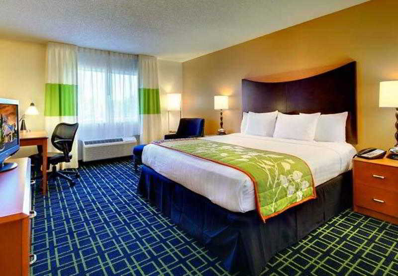 Hotel Fairfield And St Petersburg Clearwater