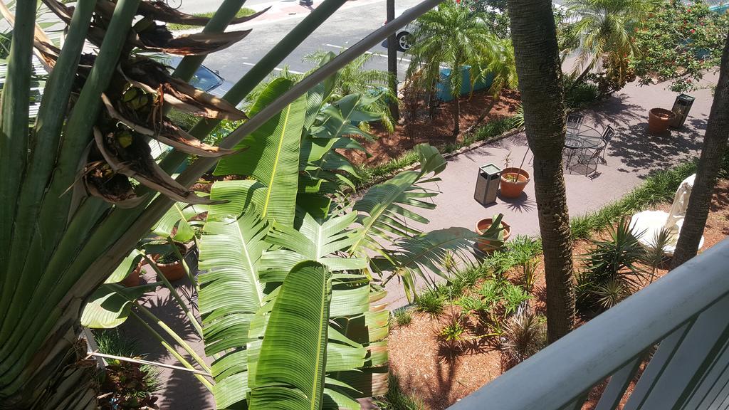Travelodge By Wyndham Lauderdale Fort Lauderdale