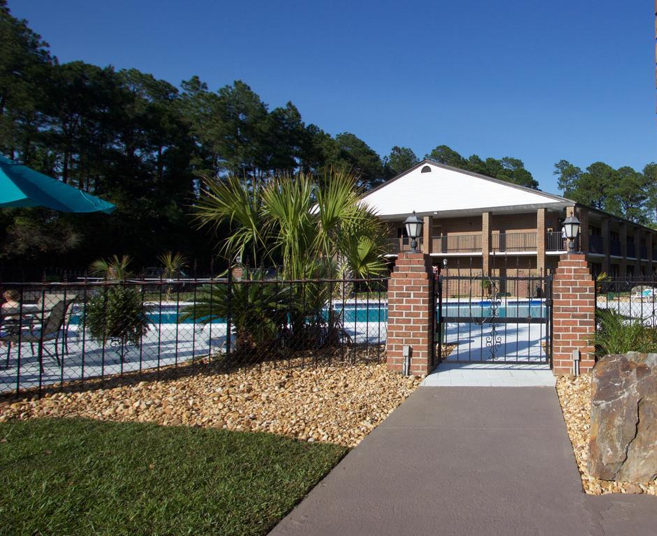 Motel At Home Inn - Pensacola