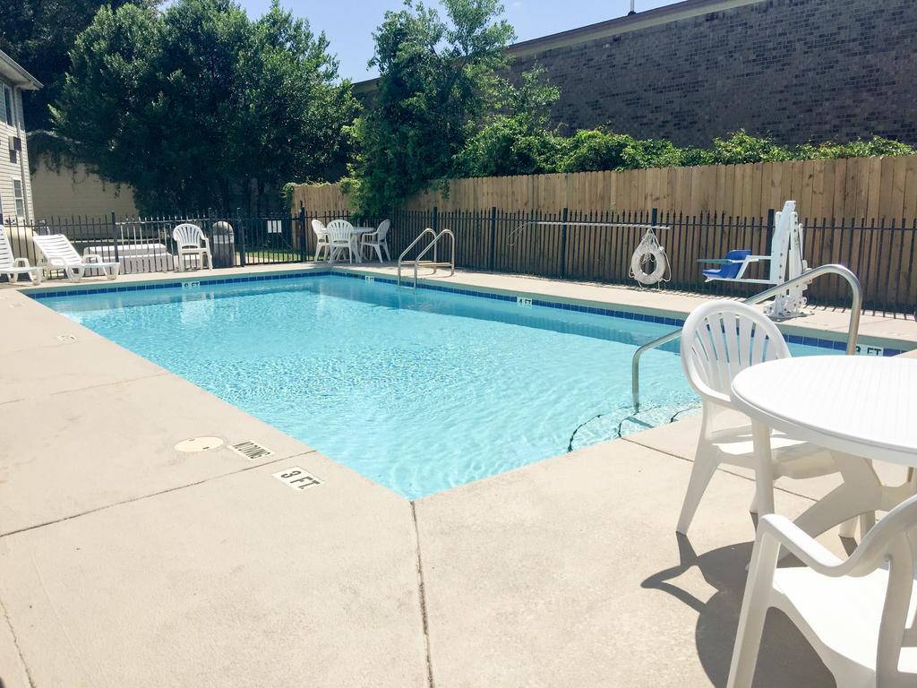 6 Pensacola, Fl 2* Pensacola