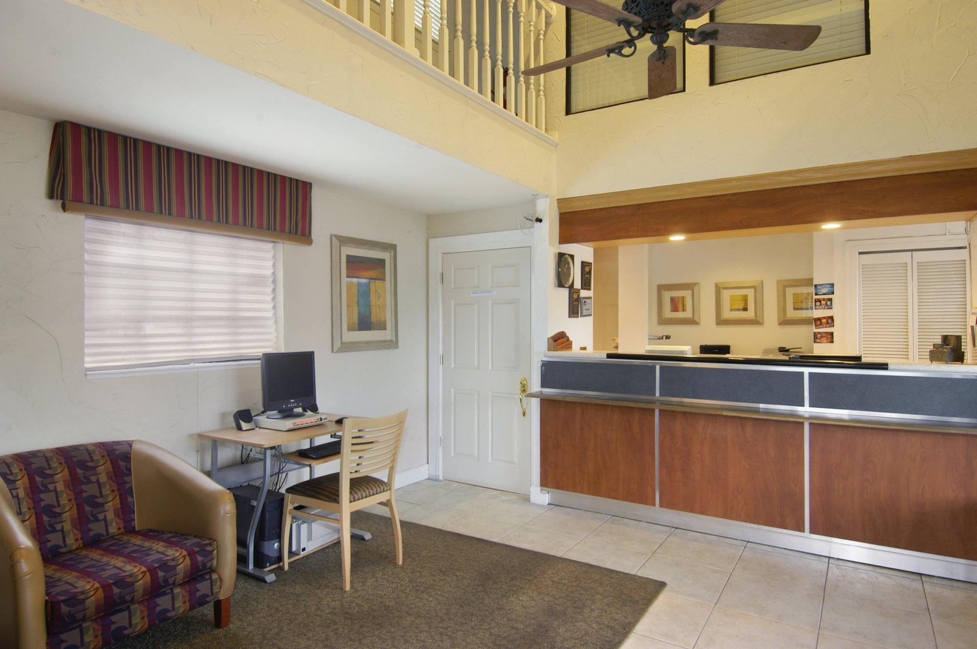 Hotel Econo - Clearwater