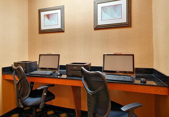 Fairfield And By Marriott Brandon Hotel 3*