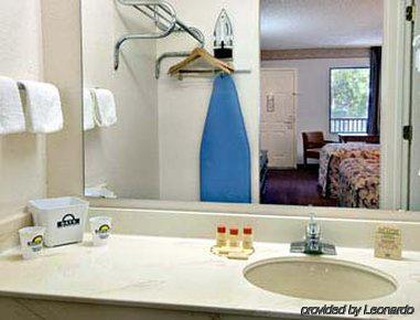 Hotel Days By Wyndham Daytona Oceanfront Daytona Beach